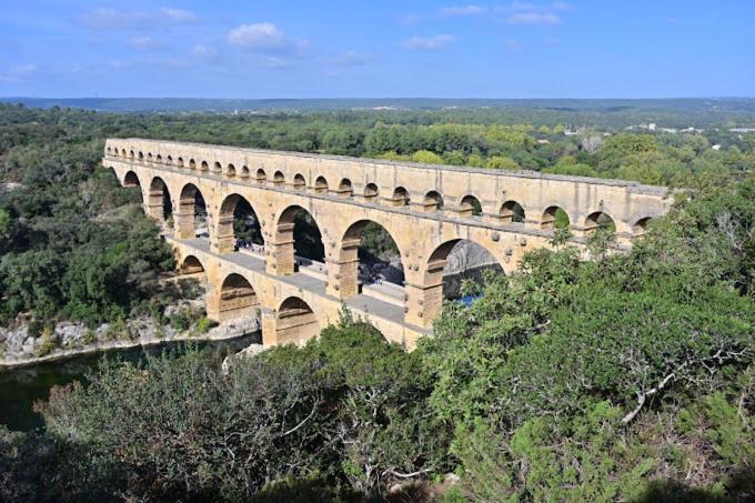 לינה וארוחת בוקר Lédenon Au Mazet Du Parc מראה חיצוני תמונה